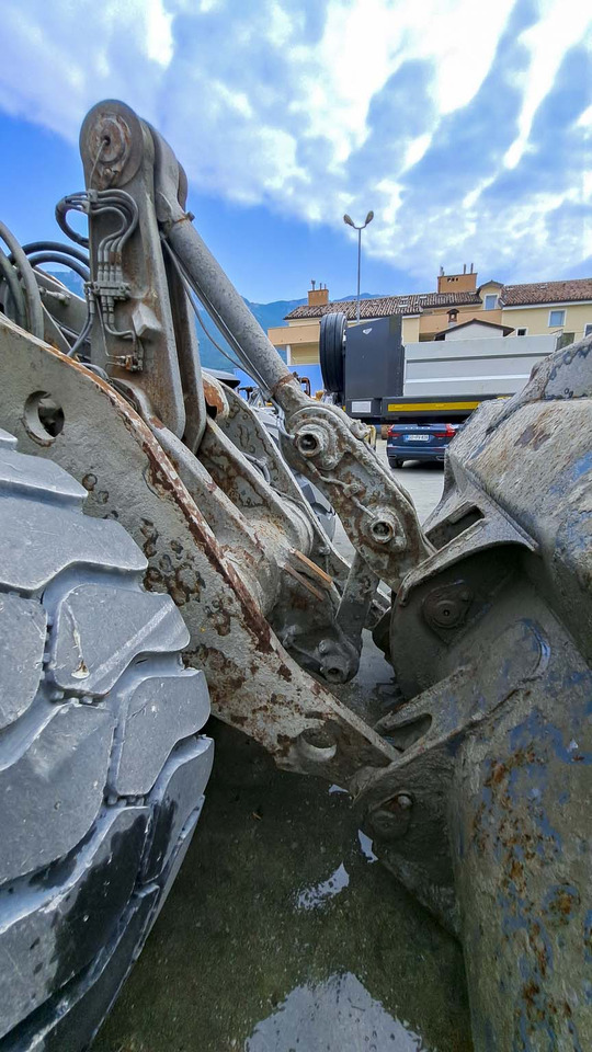 Chargeuse sur pneus VOLVO L150H