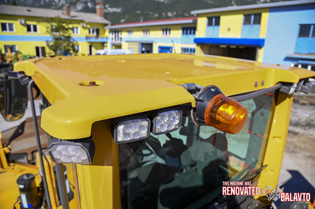 Chargeuse sur pneus VOLVO L180H