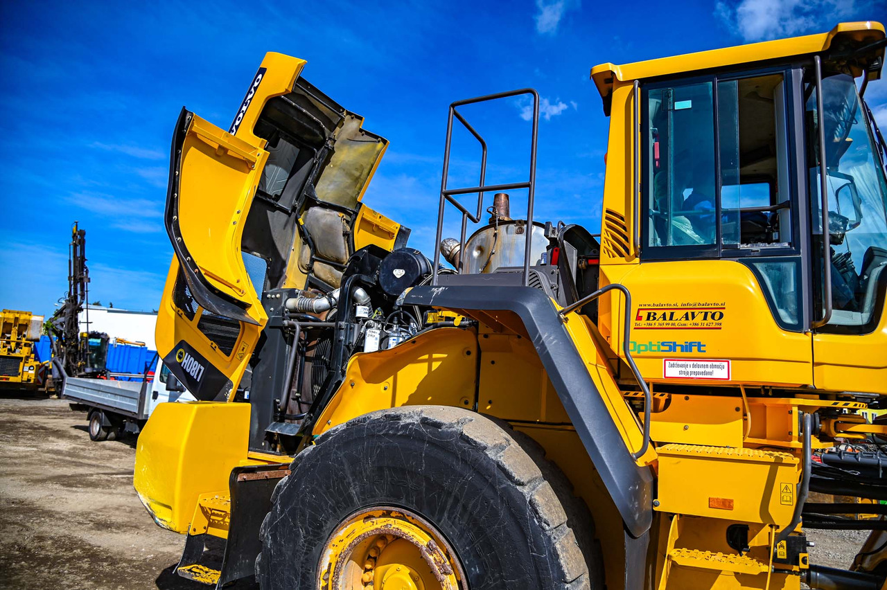 Chargeuse sur pneus VOLVO L180H