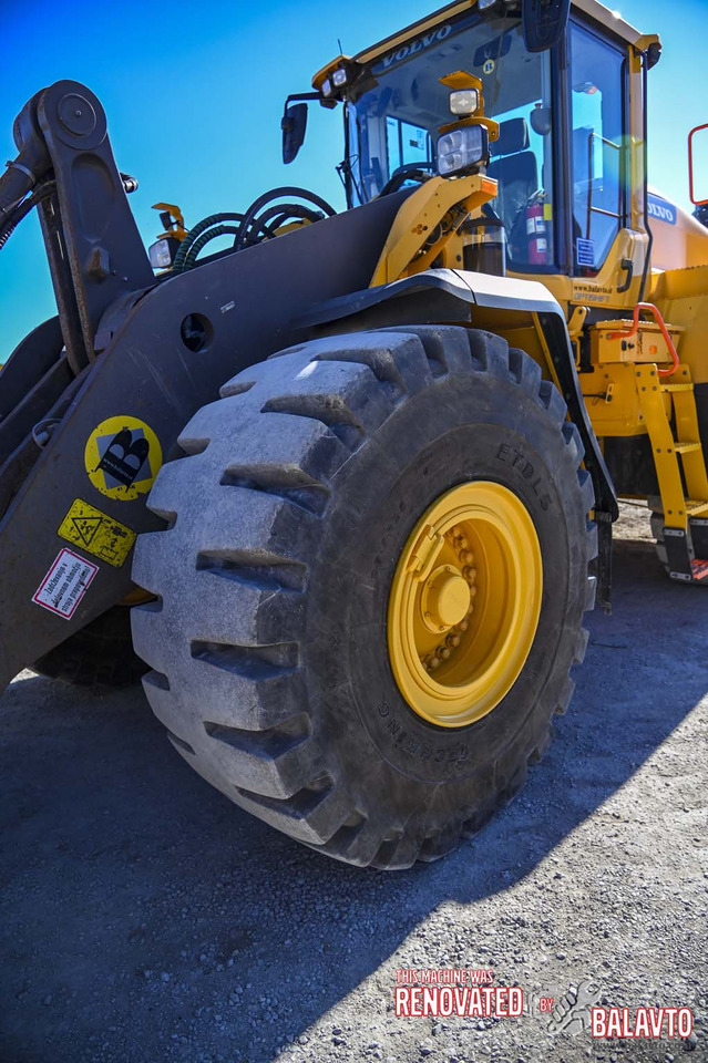 Chargeuse sur pneus VOLVO L180H