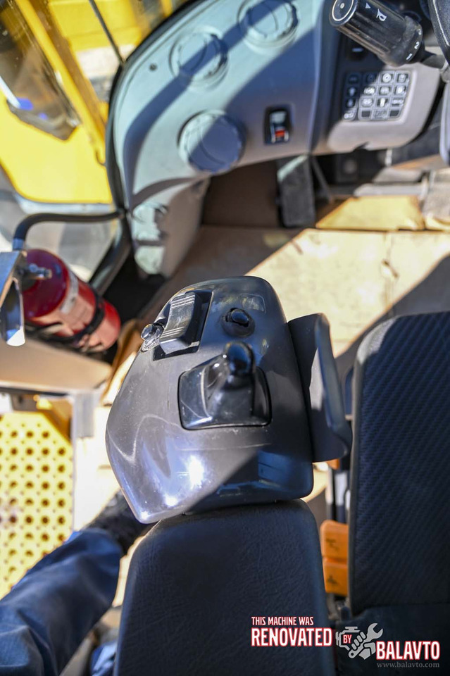 Chargeuse sur pneus VOLVO L180H