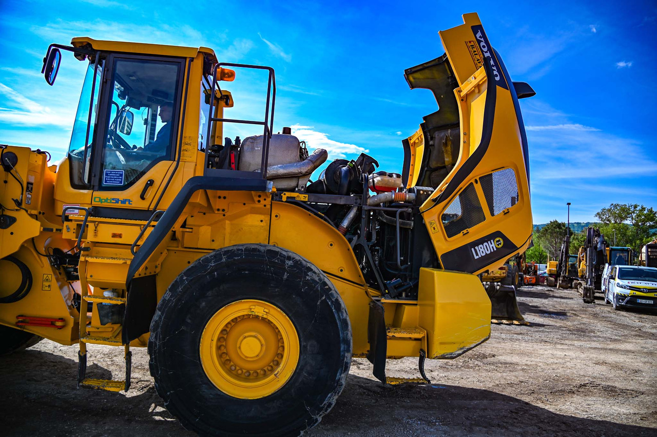 Chargeuse sur pneus VOLVO L180H