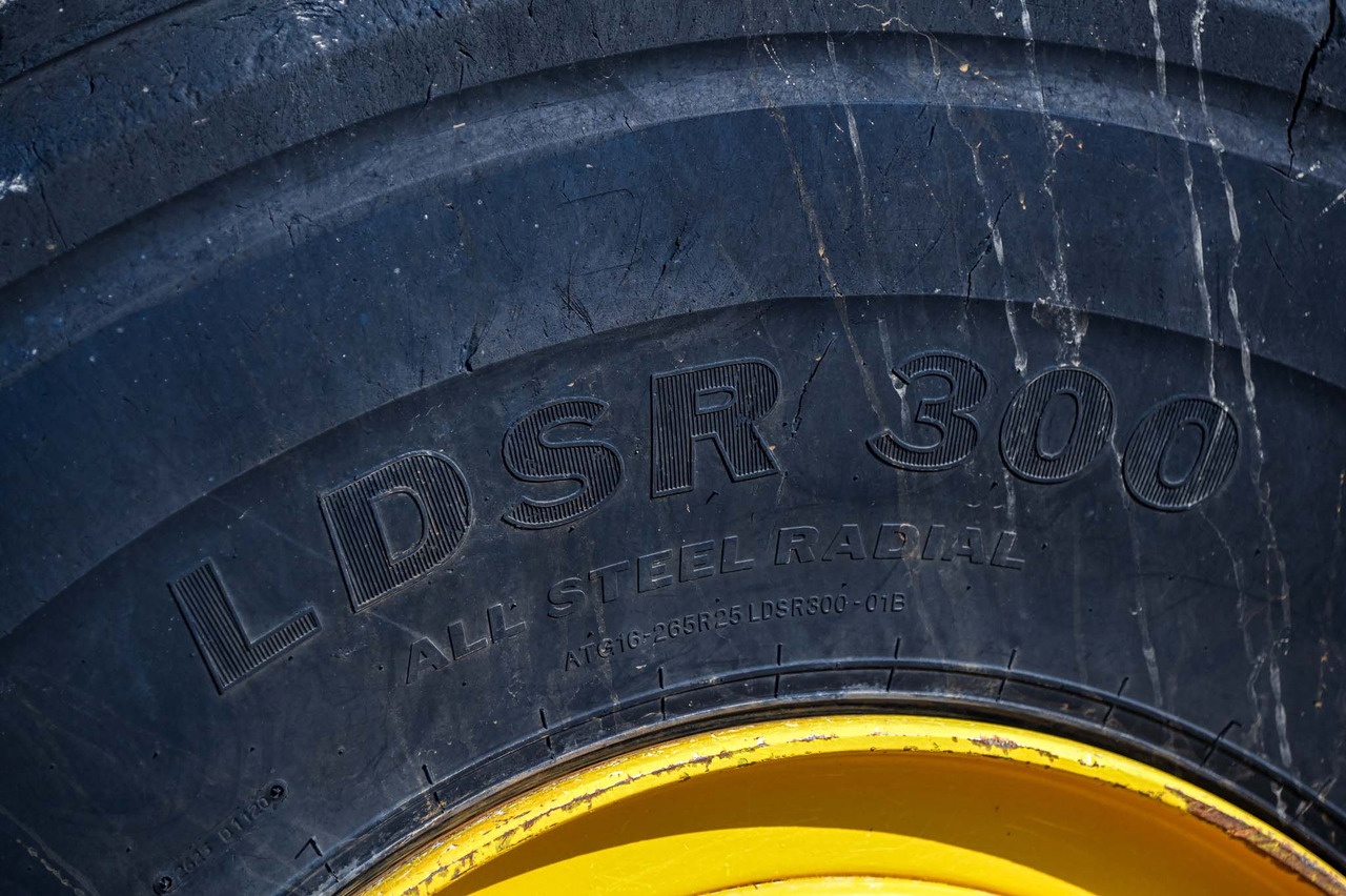 Chargeuse sur pneus VOLVO L180H