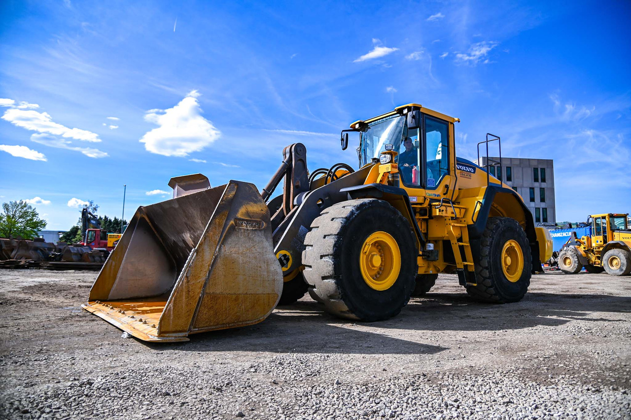 Chargeuse sur pneus VOLVO L180H