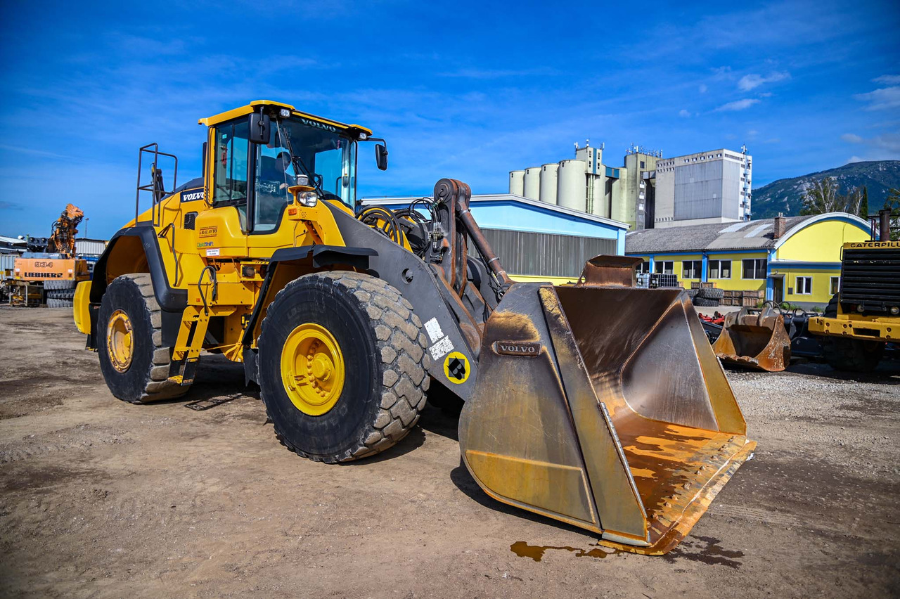 Chargeuse sur pneus VOLVO L180H