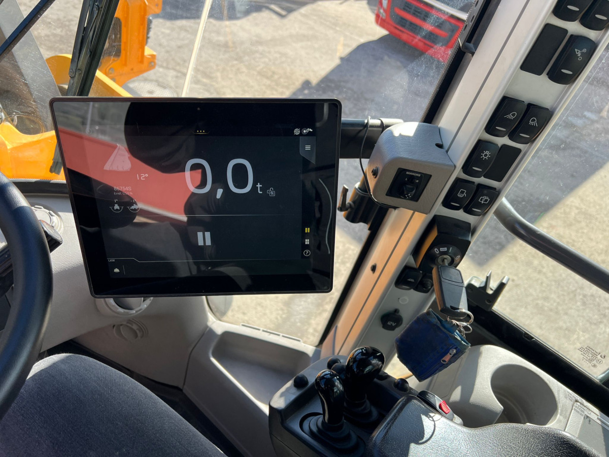 Chargeuse sur pneus VOLVO L180H