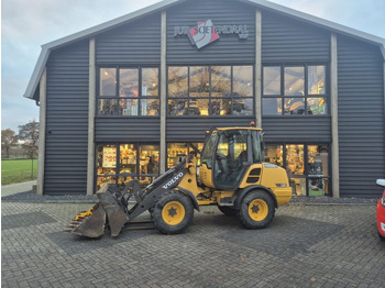 Chargeuse sur pneus  VOLVO L25F