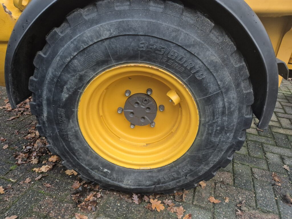 Chargeuse sur pneus VOLVO L25F