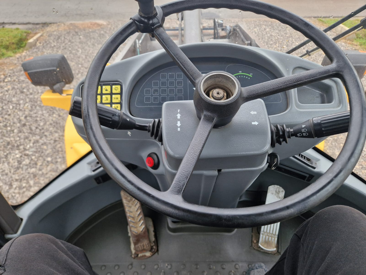 Chargeuse sur pneus VOLVO L30B