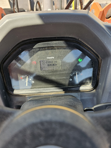 Chargeuse sur pneus VOLVO L30G