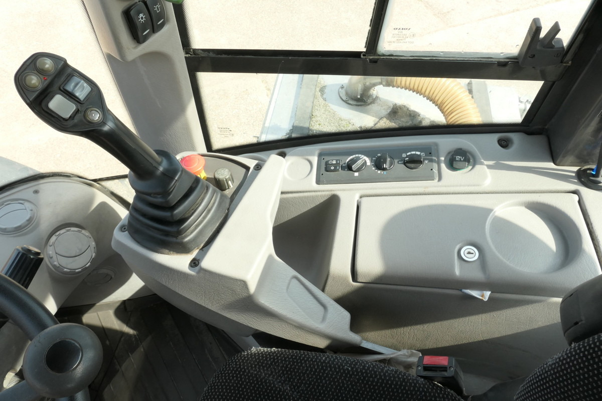 Chargeuse sur pneus VOLVO L45H