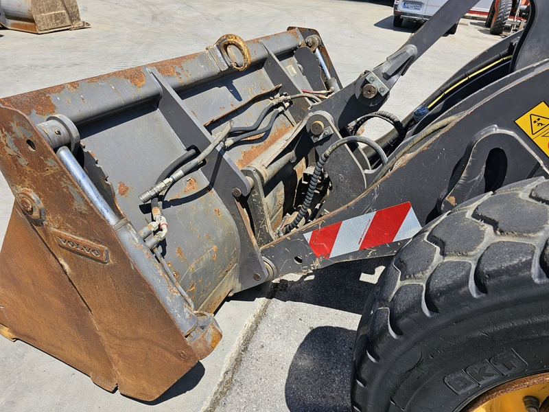 Chargeuse sur pneus VOLVO L45H