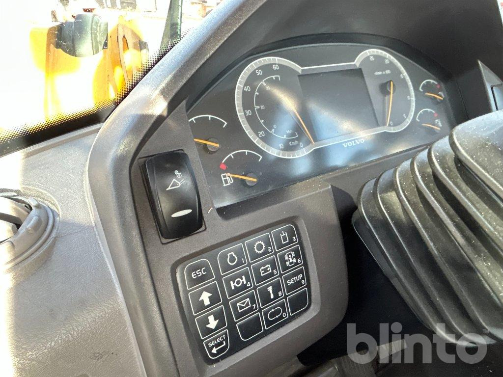 Chargeuse sur pneus VOLVO L45H