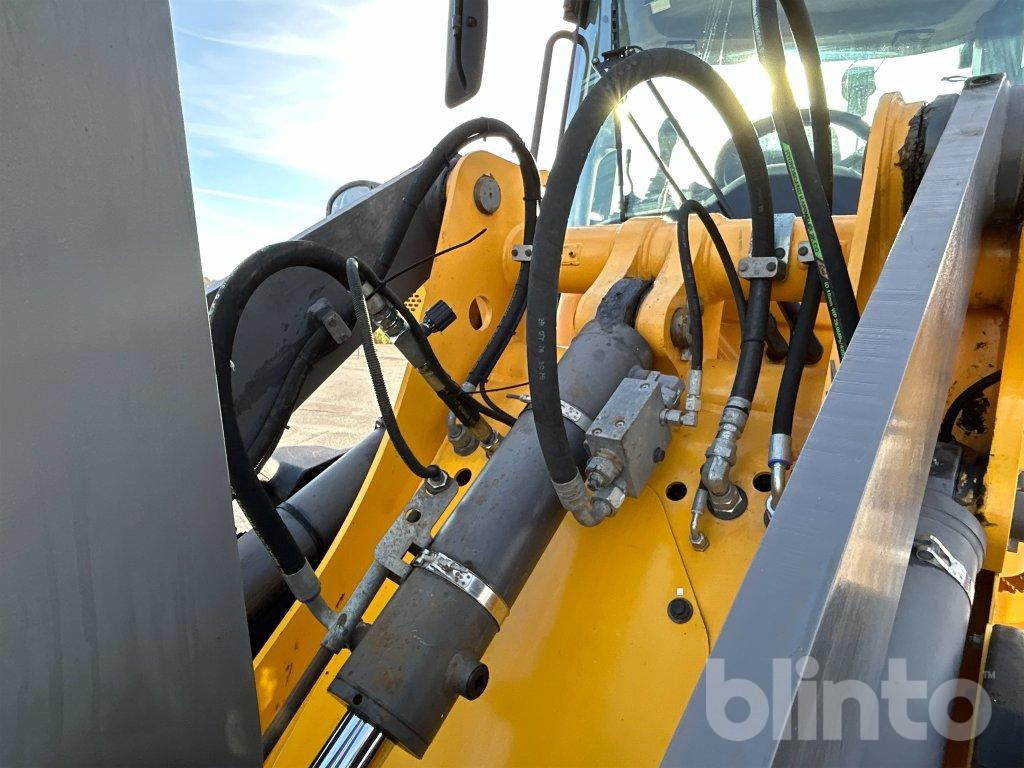 Chargeuse sur pneus VOLVO L45H