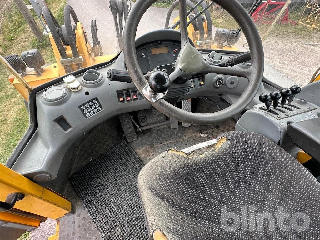 Chargeuse sur pneus VOLVO L50D