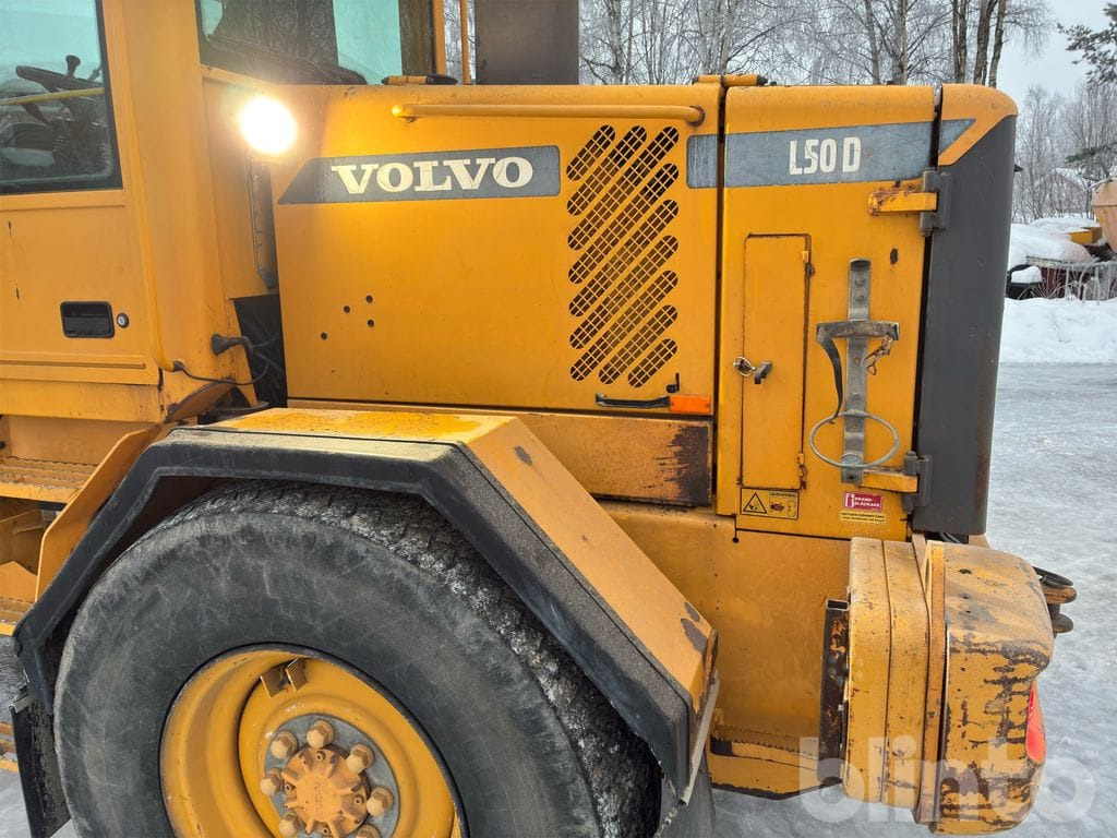 Chargeuse sur pneus VOLVO L50D