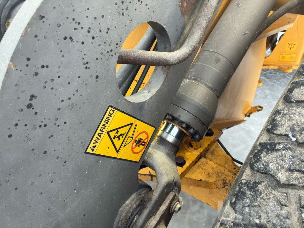 Chargeuse sur pneus VOLVO L50D