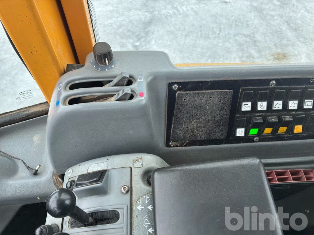 Chargeuse sur pneus VOLVO L50D