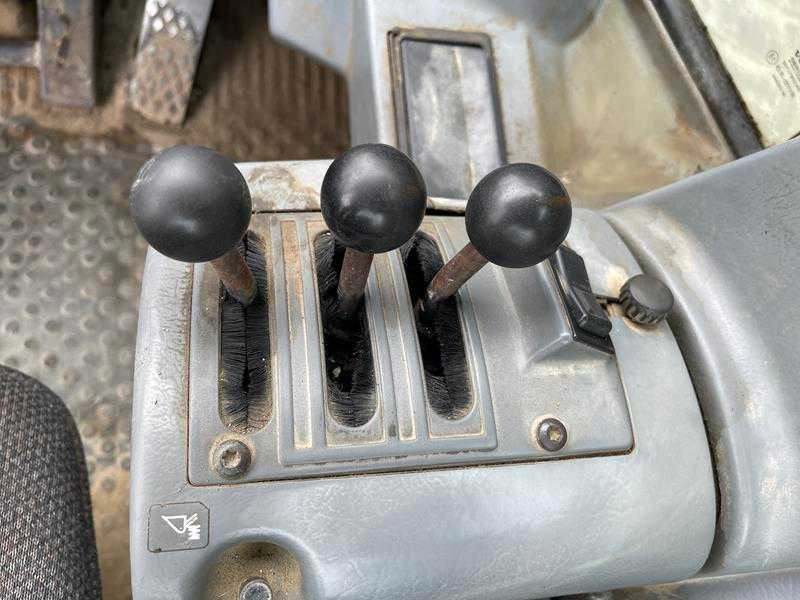 Chargeuse sur pneus VOLVO - L70C - SHOVEL