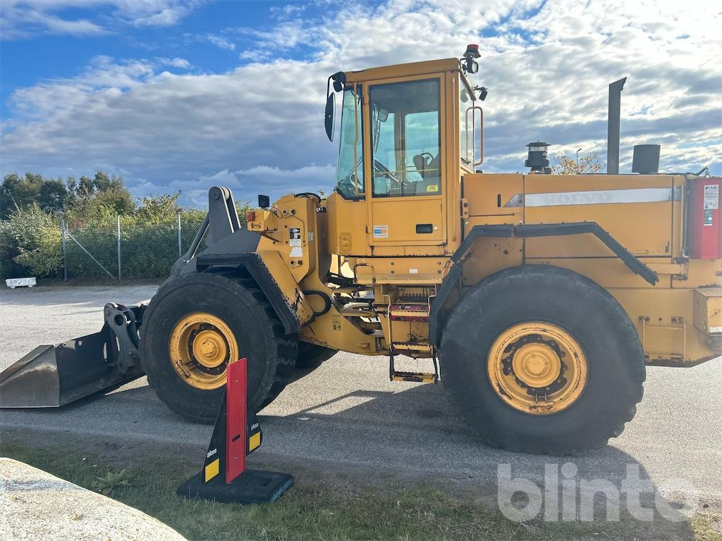 Chargeuse sur pneus VOLVO L90D