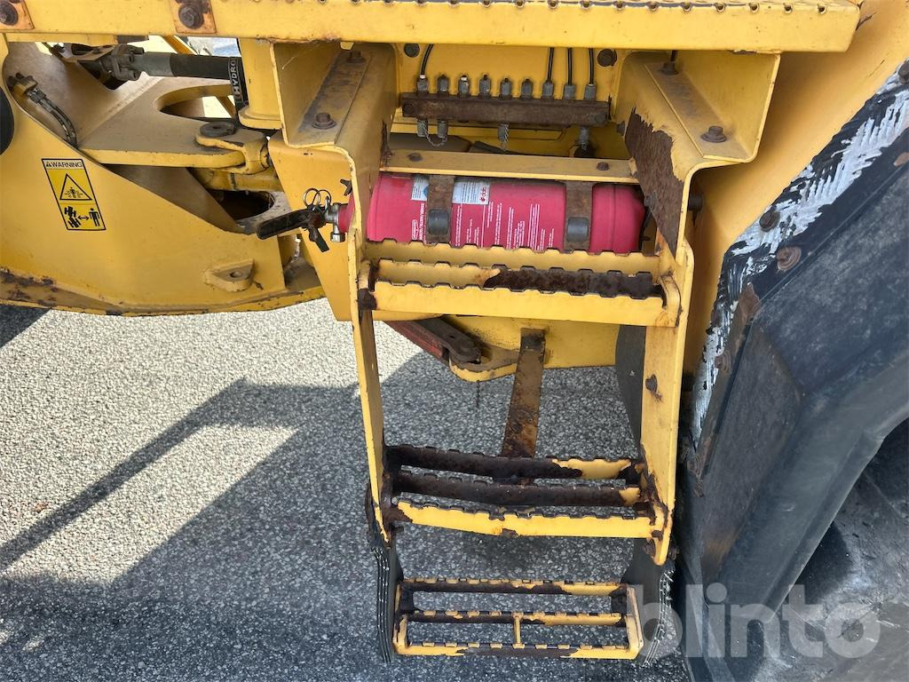 Chargeuse sur pneus VOLVO L90D