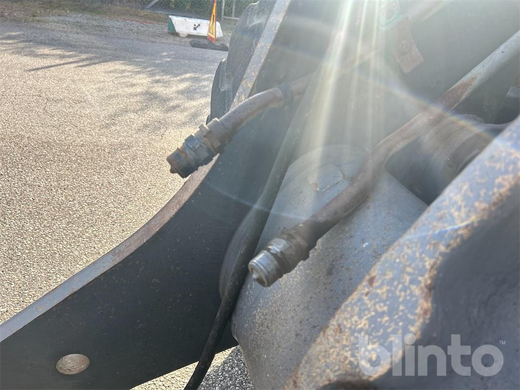 Chargeuse sur pneus VOLVO L90D