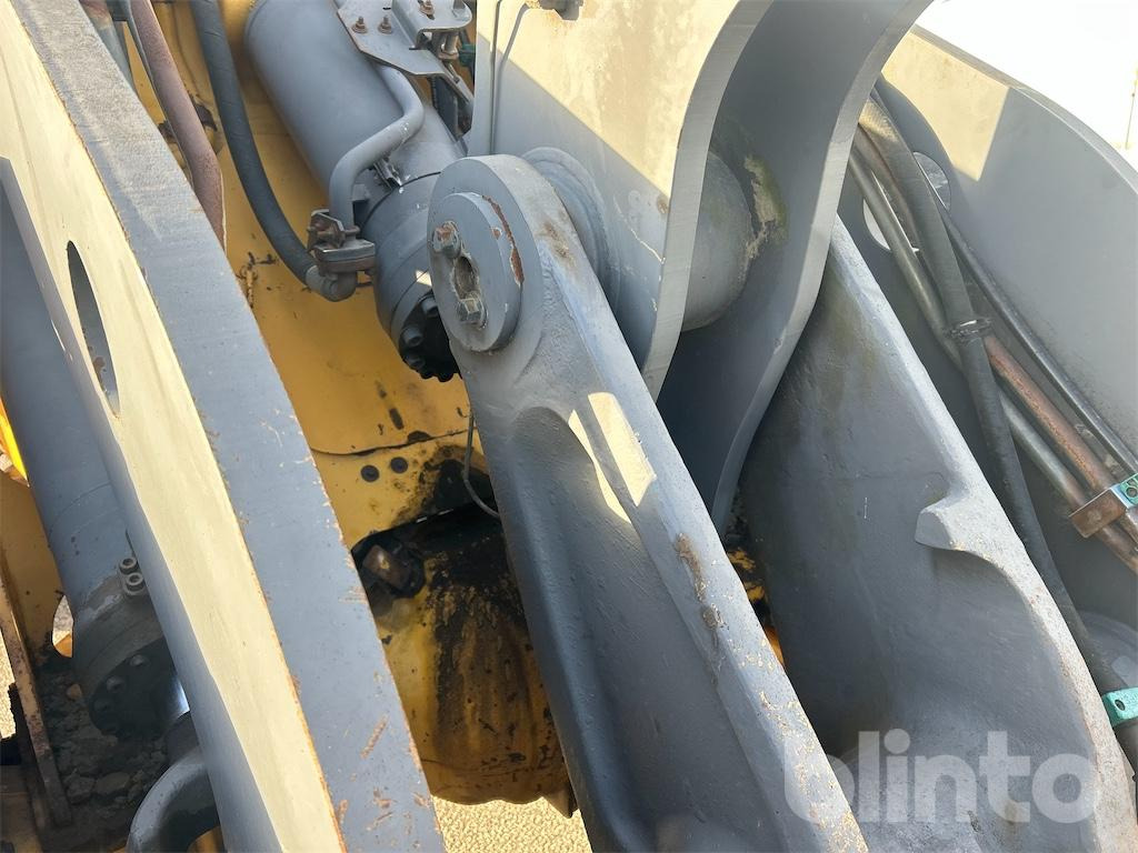 Chargeuse sur pneus VOLVO L90D