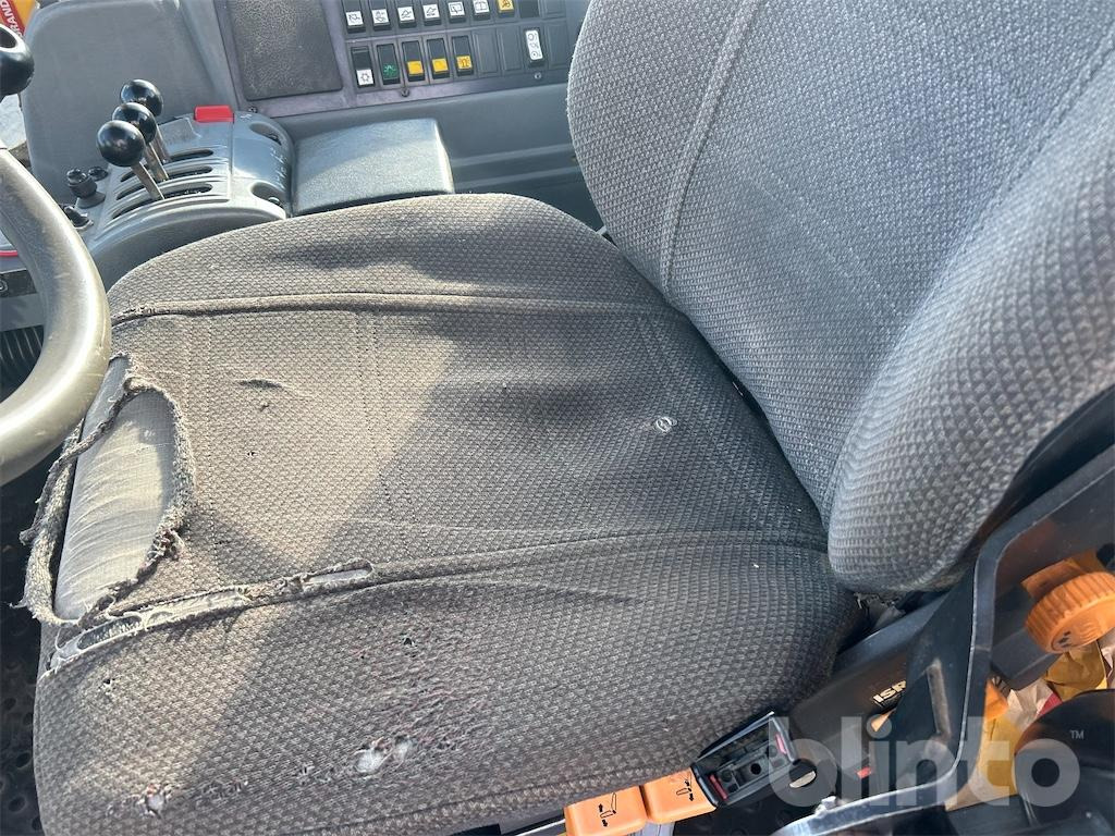 Chargeuse sur pneus VOLVO L90D