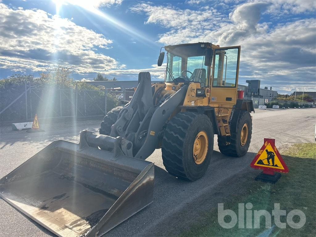 Chargeuse sur pneus VOLVO L90D