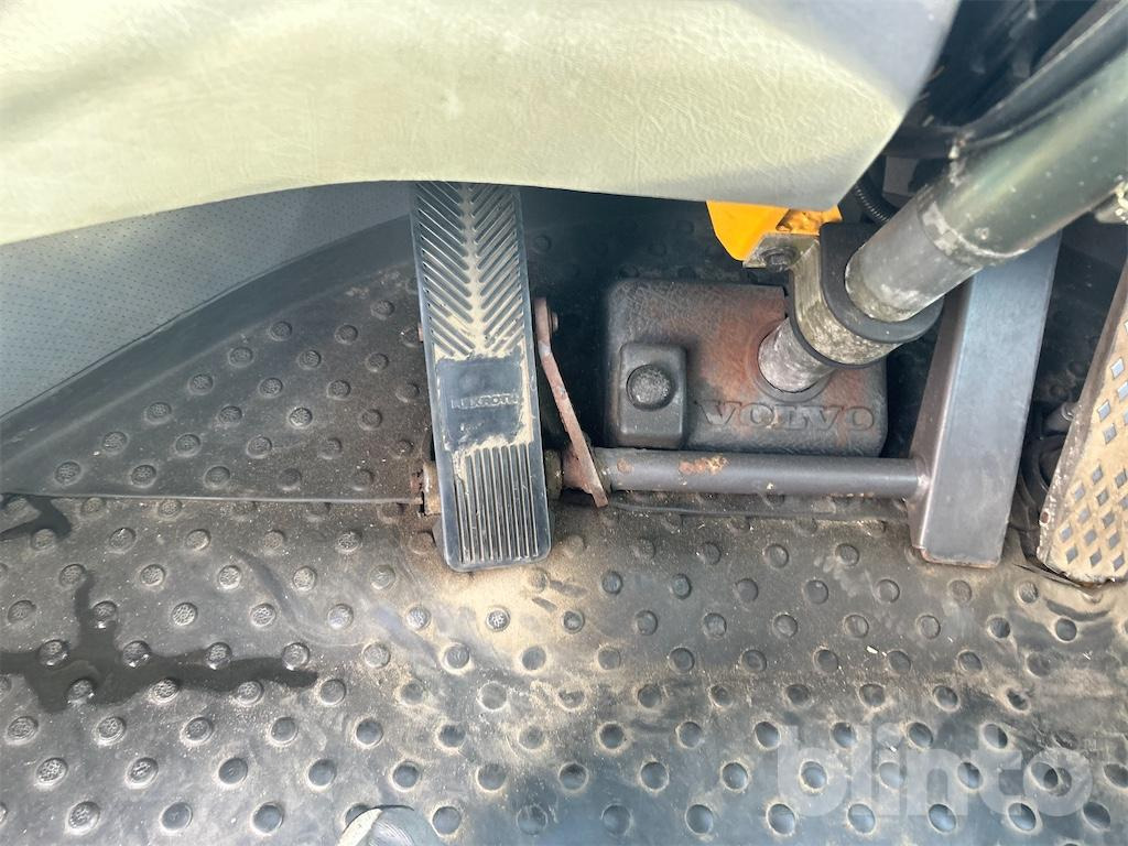 Chargeuse sur pneus VOLVO L90D