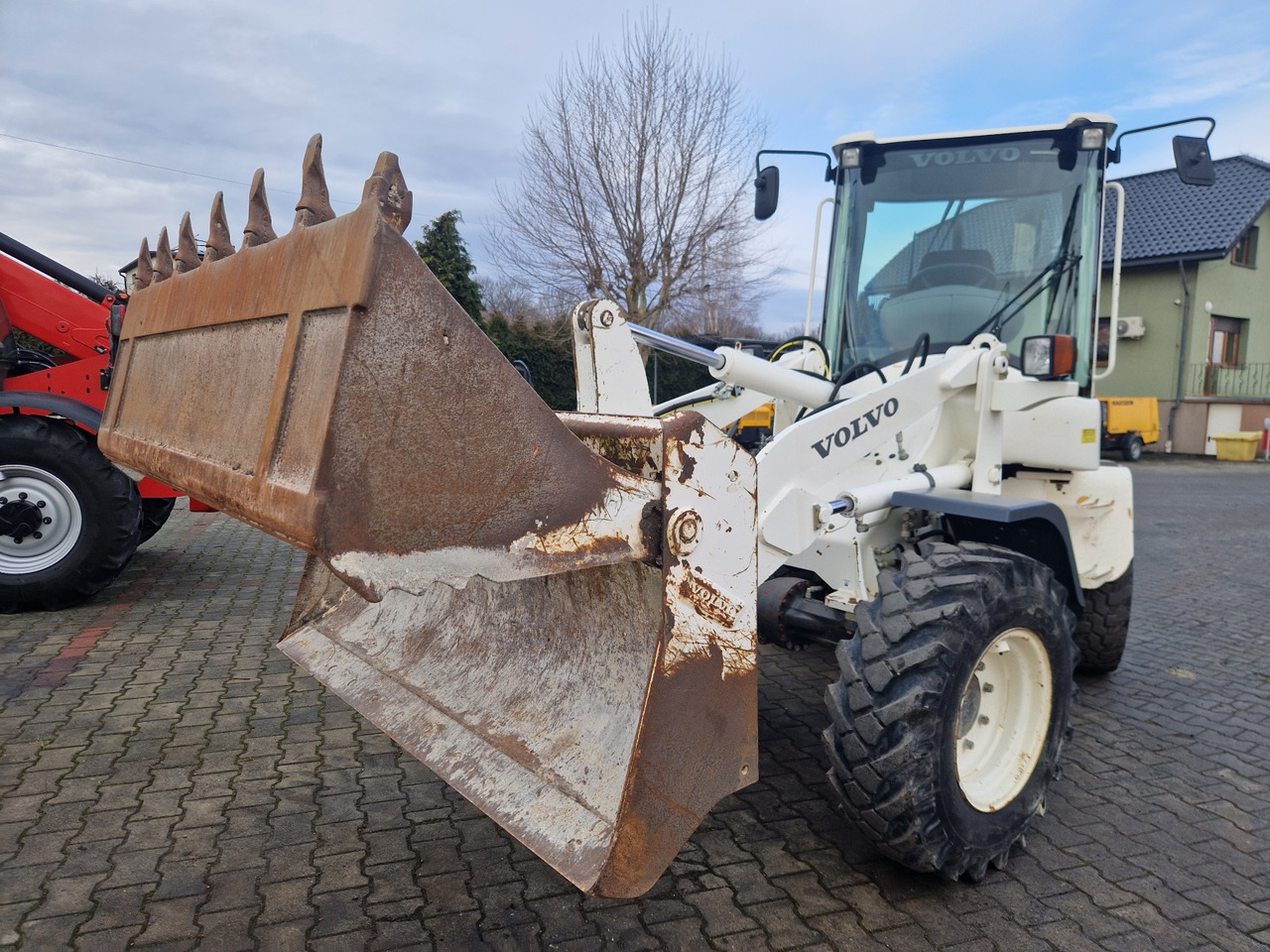 Chargeuse sur pneus VOLVO L 30 B – Z/X