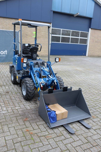 Chargeuse sur pneus V-tech E604