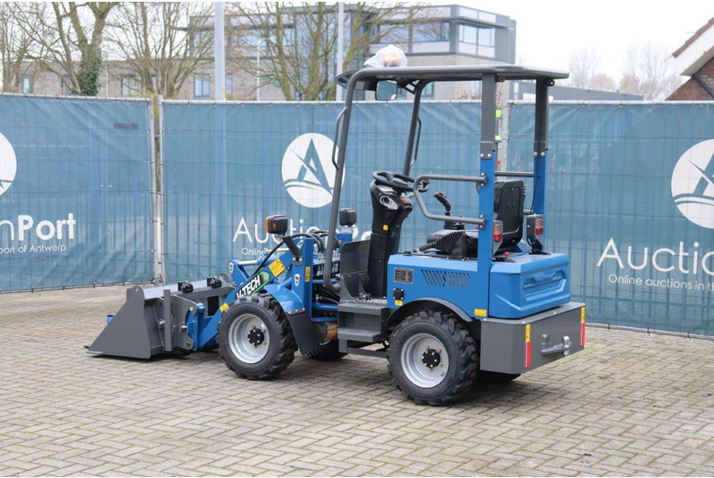 Chargeuse sur pneus V-tech E604