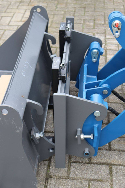 Chargeuse sur pneus V-tech E604