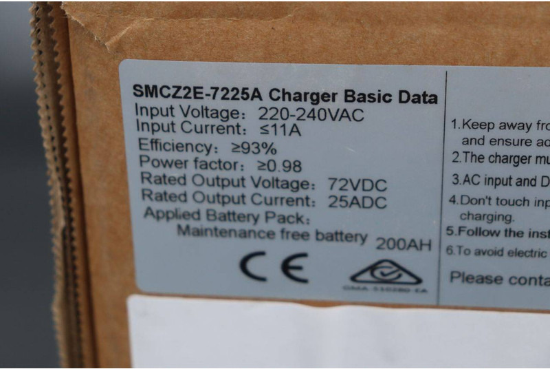 Chargeuse sur pneus V-tech E606