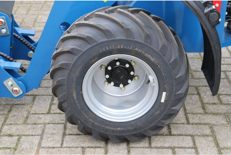 Chargeuse sur pneus V-tech E606