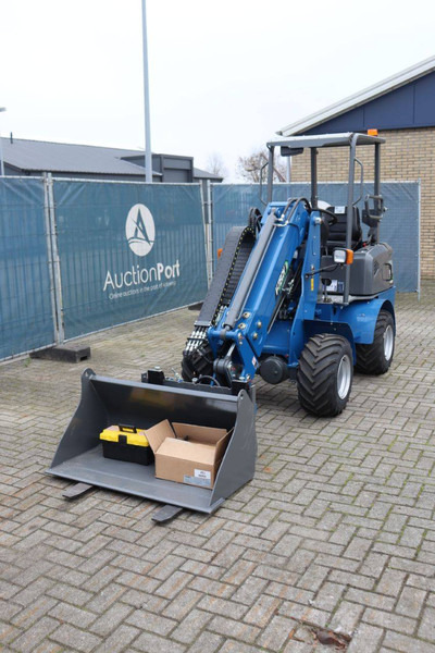 Chargeuse sur pneus V-tech E606 TELE