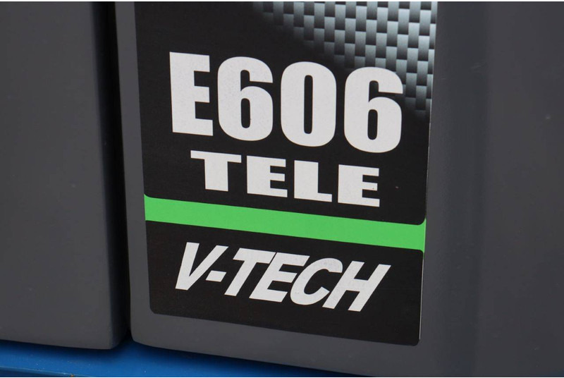 Chargeuse sur pneus V-tech E606 TELE