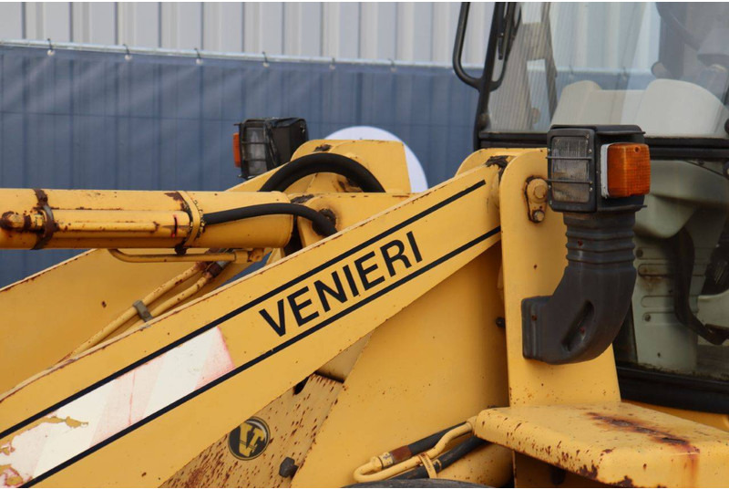 Chargeuse sur pneus Venieri VF 5.63