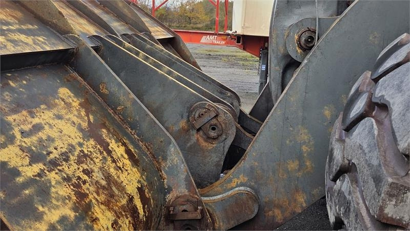 Chargeuse sur pneus Volvo 330D med skovl