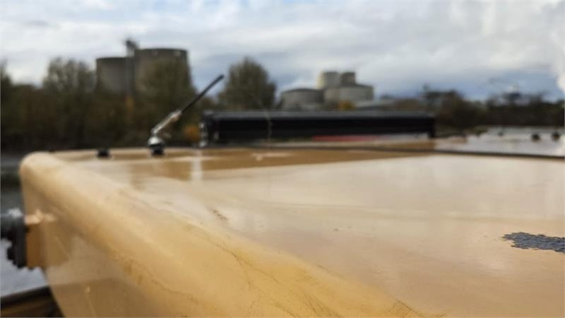 Chargeuse sur pneus Volvo 330D med skovl