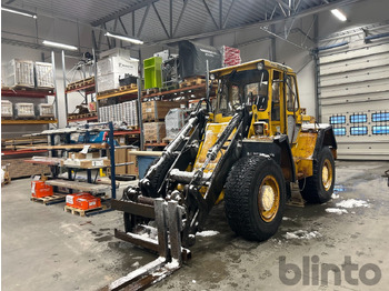 Chargeuse sur pneus  Volvo 4300