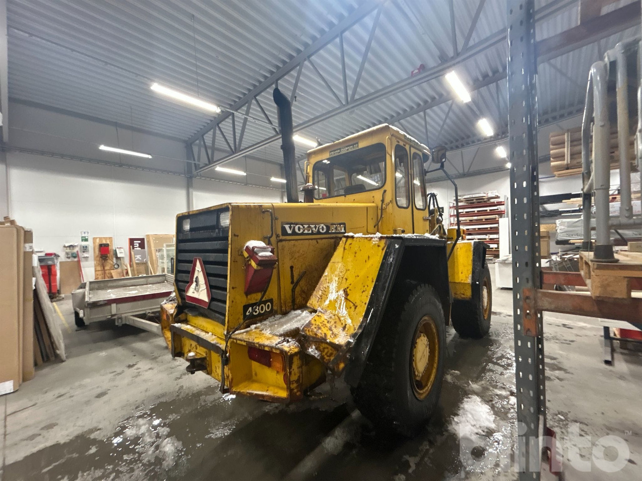 Chargeuse sur pneus Volvo 4300