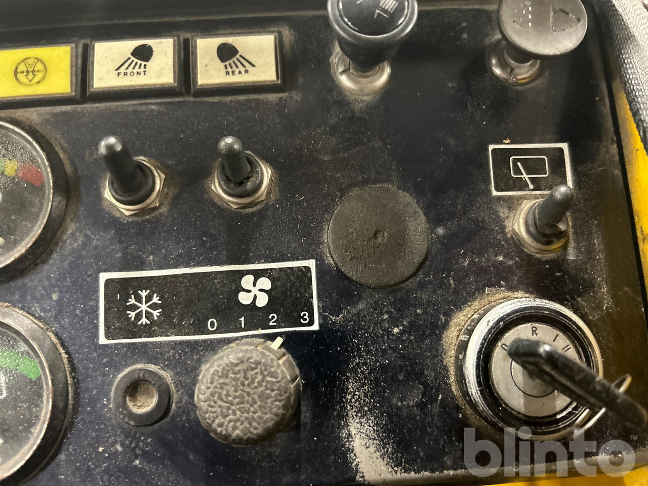 Chargeuse sur pneus Volvo 4300