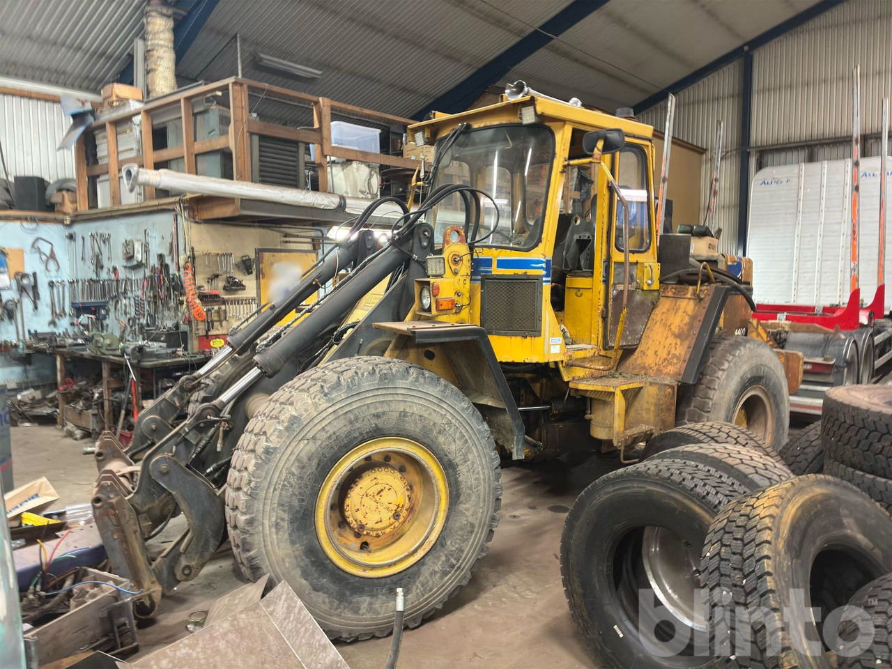 Chargeuse sur pneus Volvo 4400