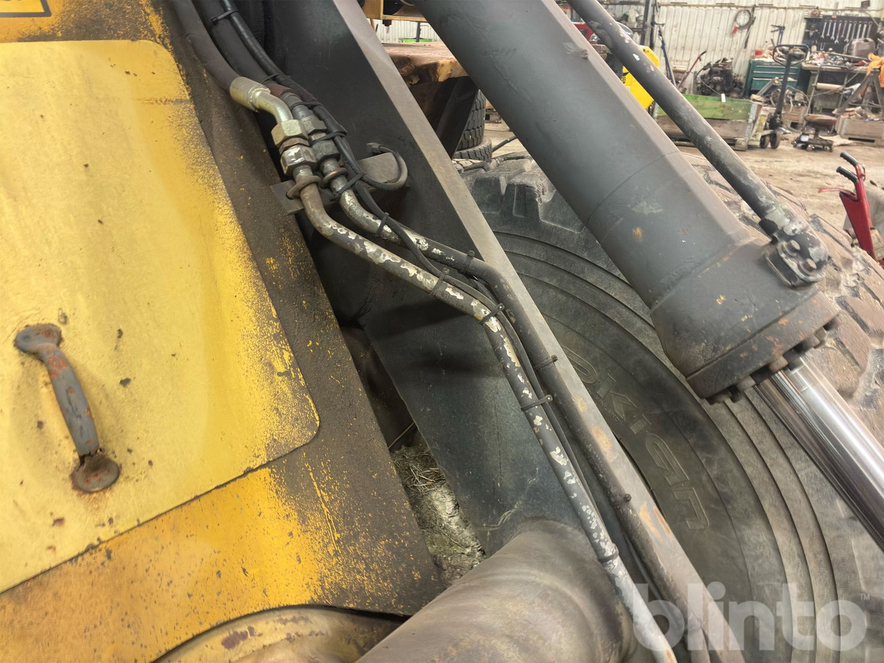 Chargeuse sur pneus Volvo 4400