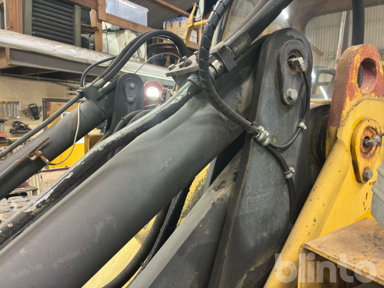 Chargeuse sur pneus Volvo 4400