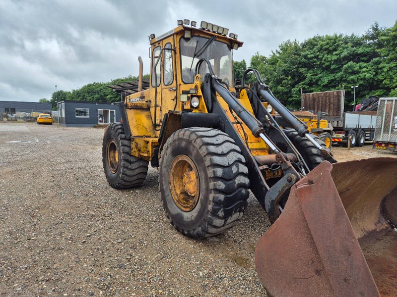 Chargeuse sur pneus Volvo BM 4300