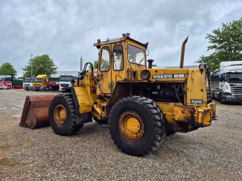Chargeuse sur pneus Volvo BM 4300