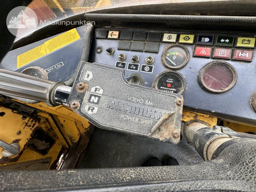 Chargeuse sur pneus Volvo BM 4300